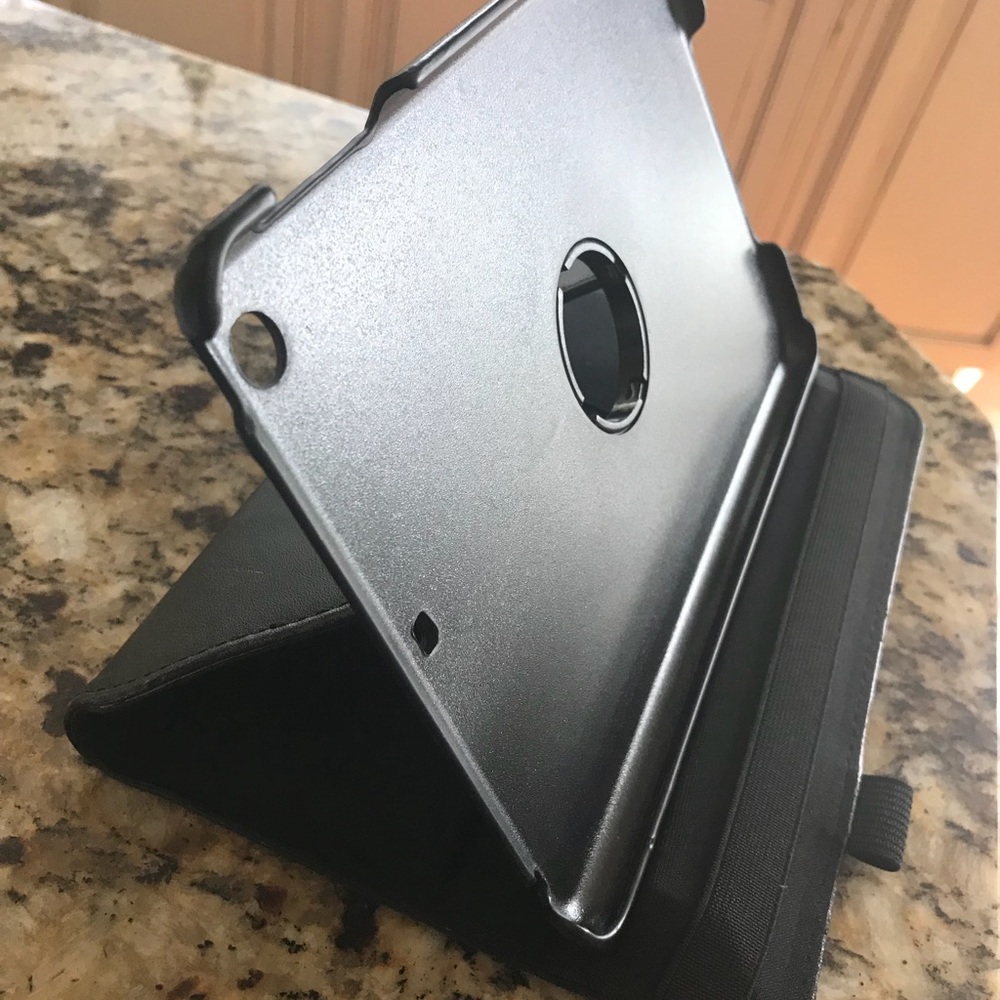 Mini iPad case - Picture 3 of 3